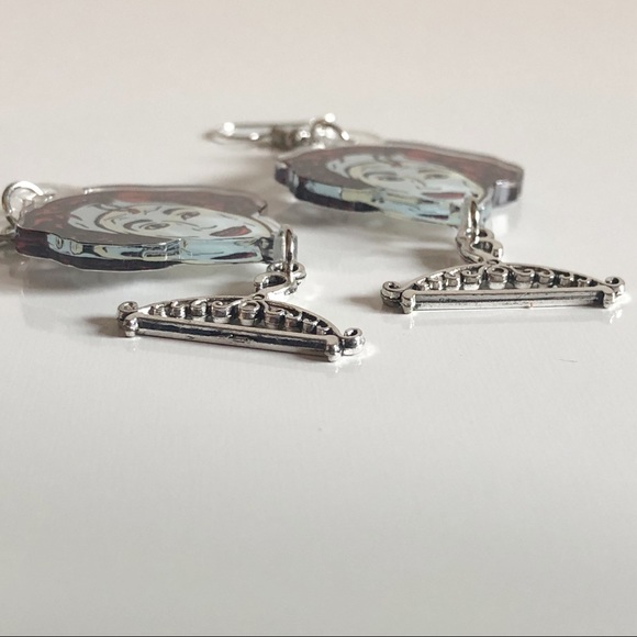 Mommy Dearest No Wire Hangers Acrylic Joan Crawford Drop Dangle Earrings - Picture 5 of 10